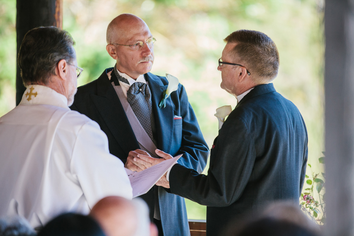  Captain Whidbey Inn summer wedding ceremony